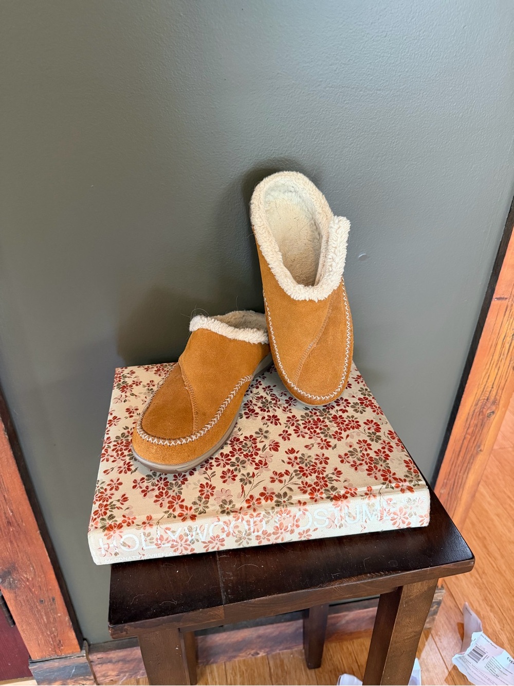 Suede Slip on House Slippers with Hard Sole and  Fleece Lining